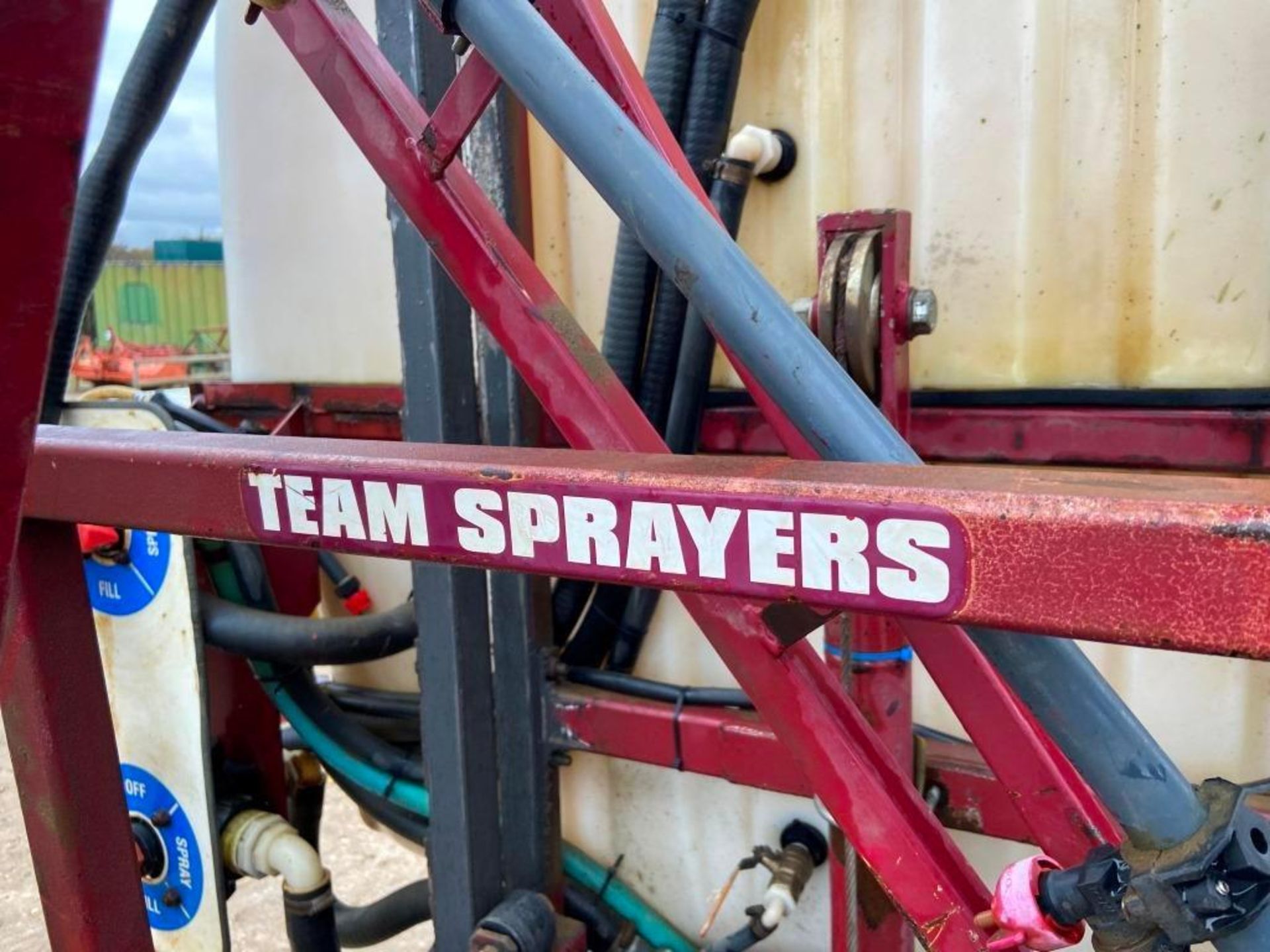 Team sprayer - Image 6 of 8