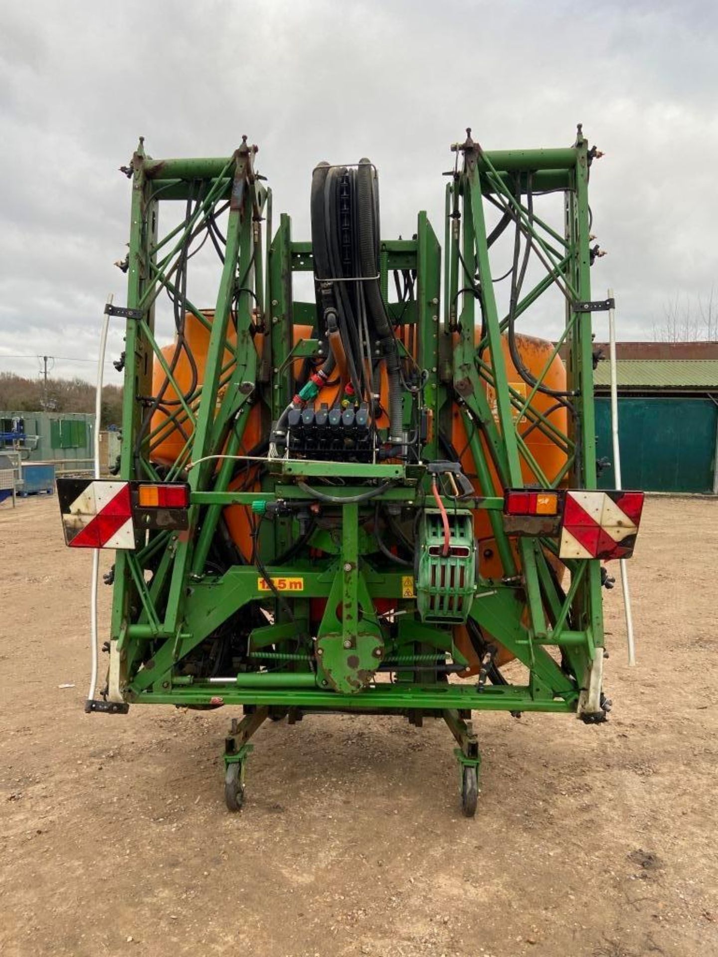 Amazone 12.5m tractor mounted sprayer - Image 3 of 11