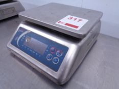 CSG stainless steel bench top digital weigh scales