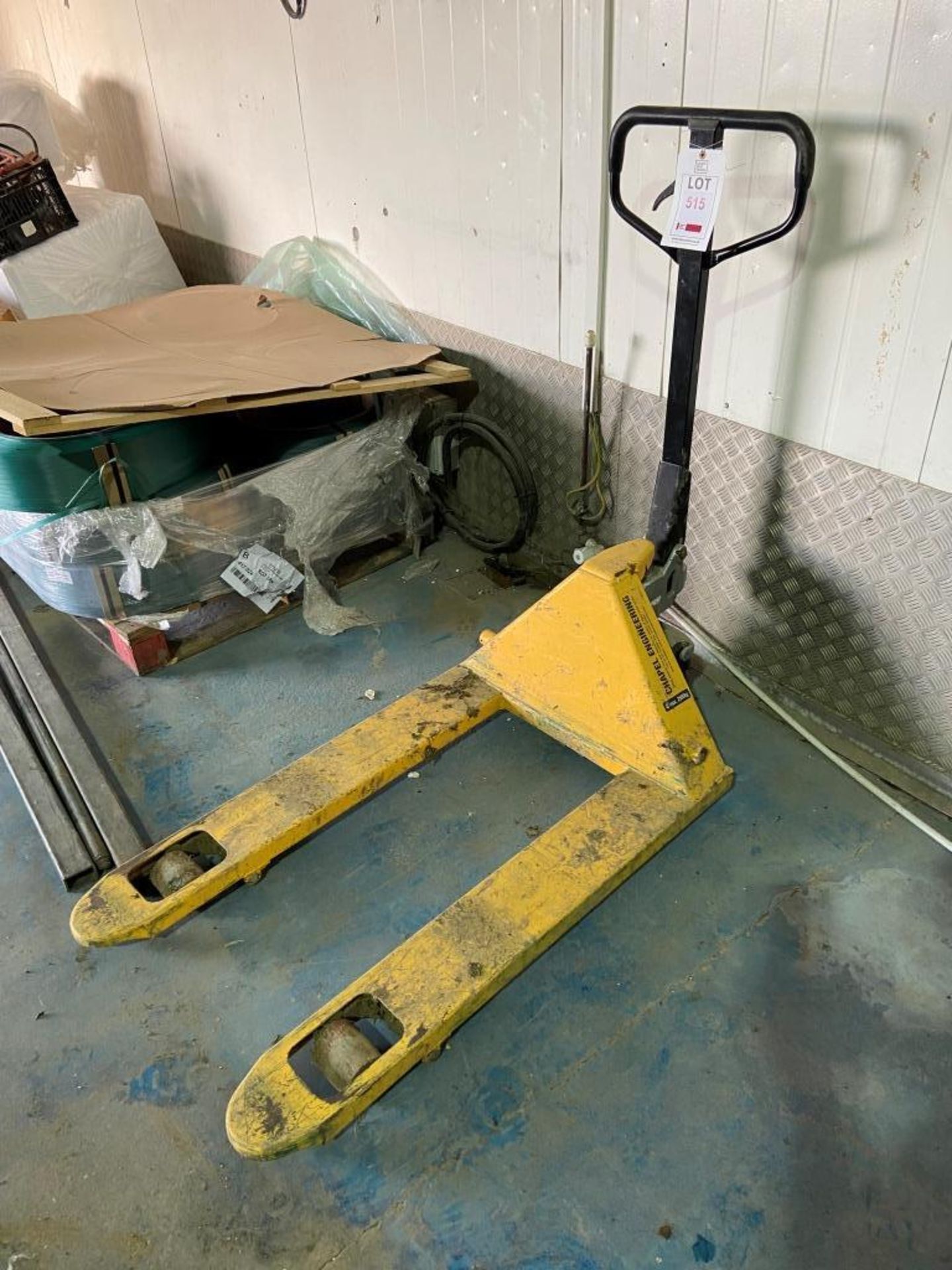 Pallet truck - Image 2 of 4