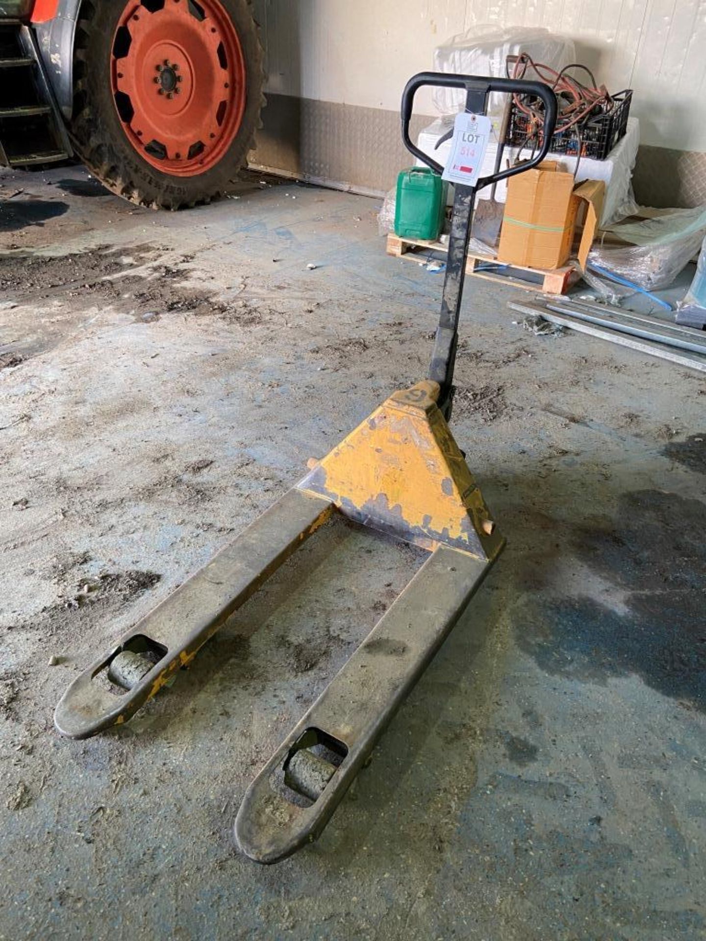 Pallet truck