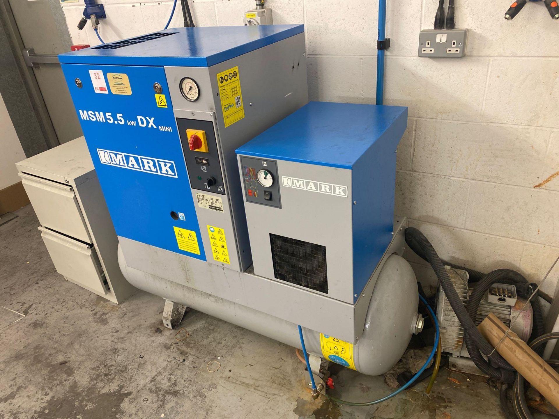 Mark MSM 5.5 KW DX mini all in one air compressor - Image 2 of 4