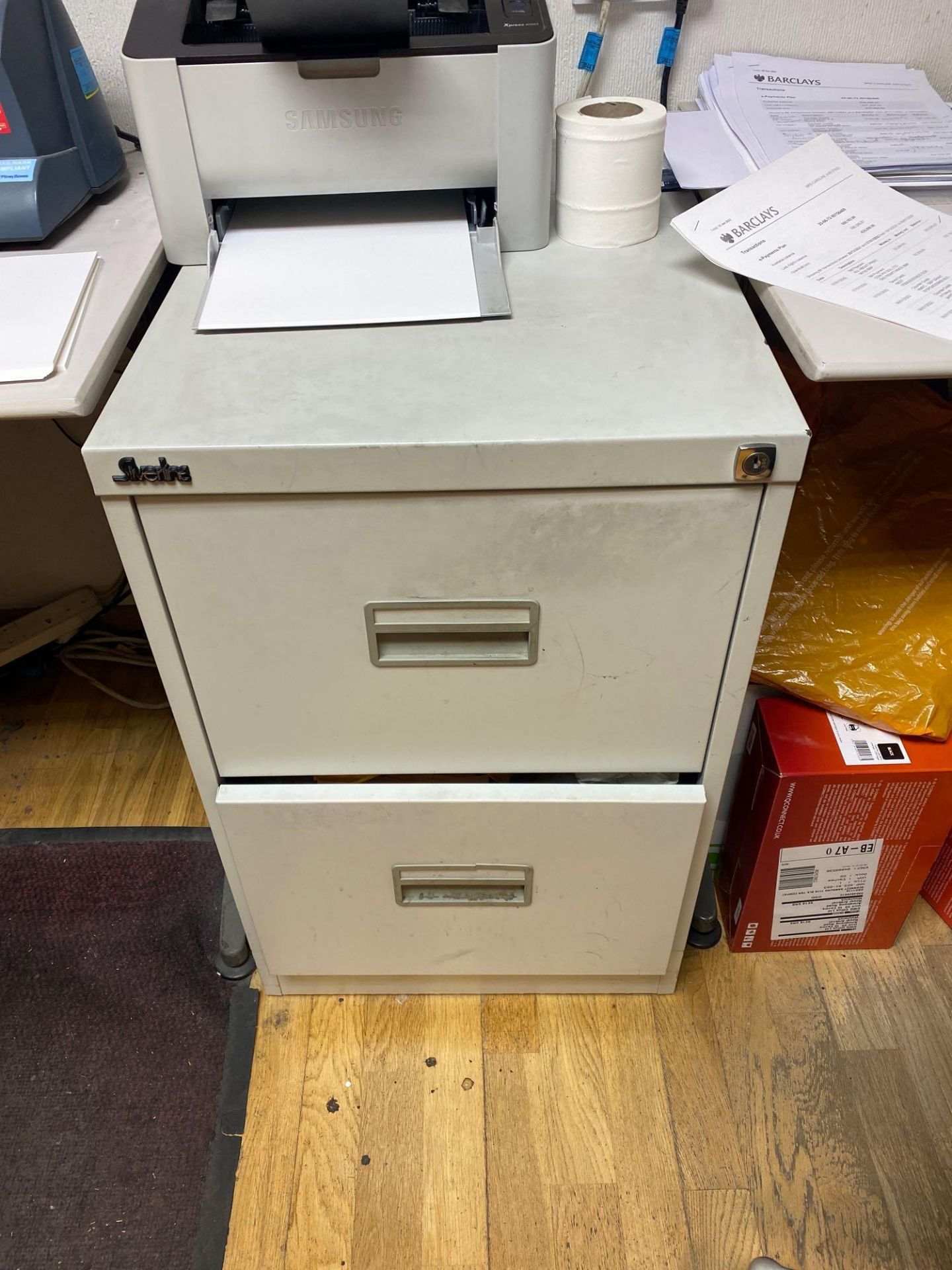 Two 4 drawer steel filing cabinets 3×2 drawer steel filing cabinets 2 x steel lateral filling - Image 4 of 4