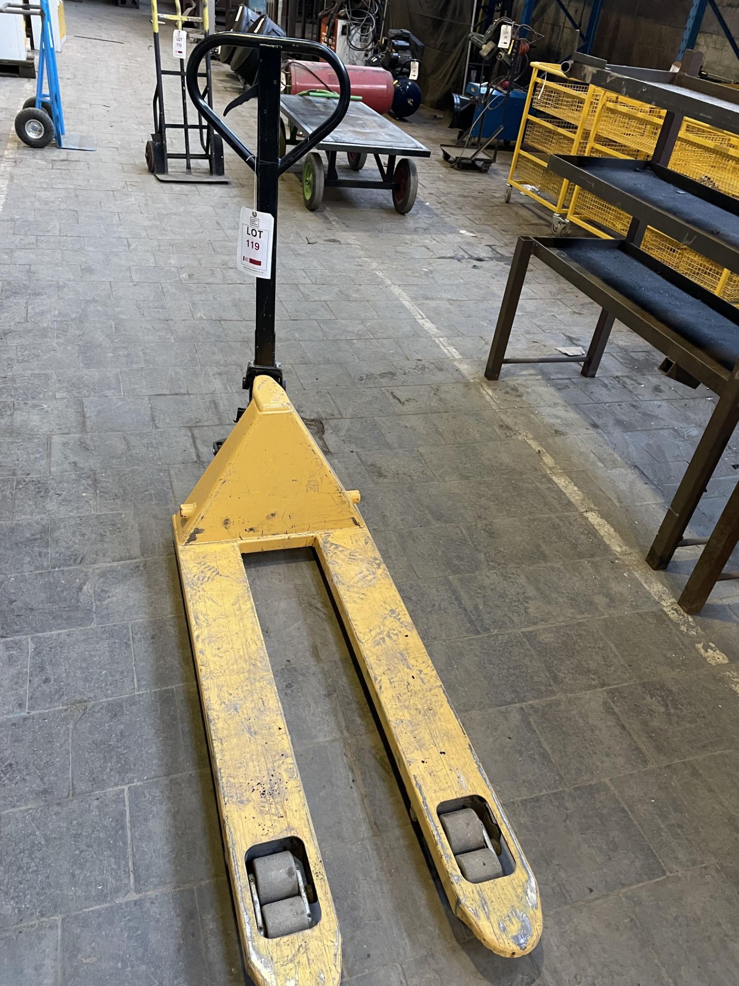 Pallet truck - Image 2 of 2