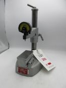 Sigma Comparator stand with clock