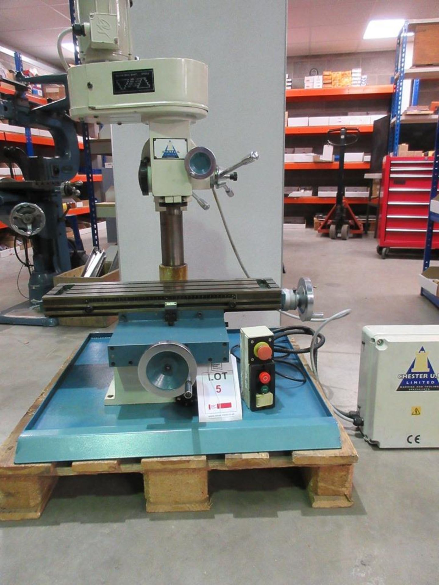 Chester milling machine 240v table size 600 x150mm 3Morse taper spindle - loaded to suitable