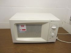 CRS microwave, kettle & assorted crockery