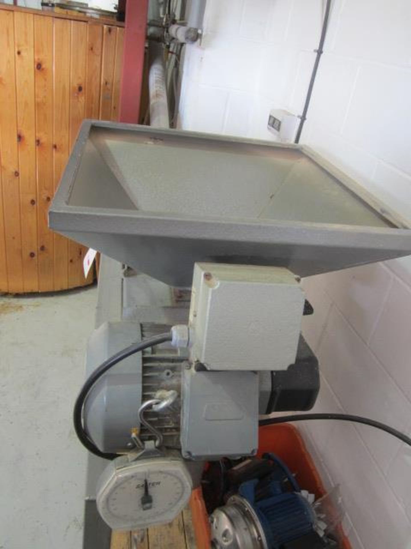 Engl Maschinen Polo 22-18-950 malt mill, hopper dimensions 600 x 600mm, serial no. 34266 (2006), - Image 2 of 9