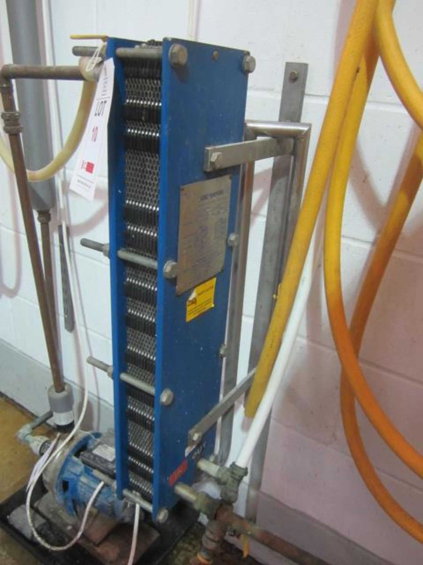 UK Exchangers SA8-IT 25 plates heat exchanger, serial no. C5655F (2006) Please note: Acceptance of