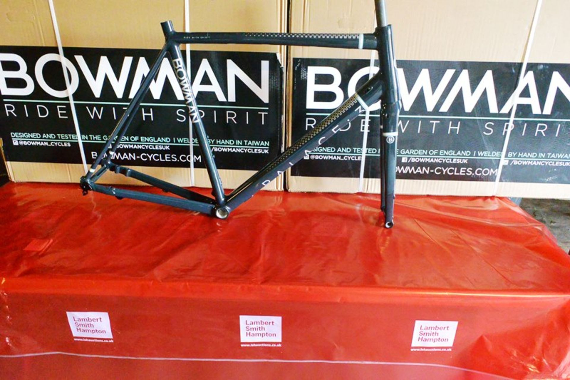 Bowman Palace 3 frame incl. forks (with original box)