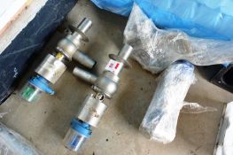 Four various GEA motorised valves, incl. two type NLS-002.5 EZ (working condition unknown)