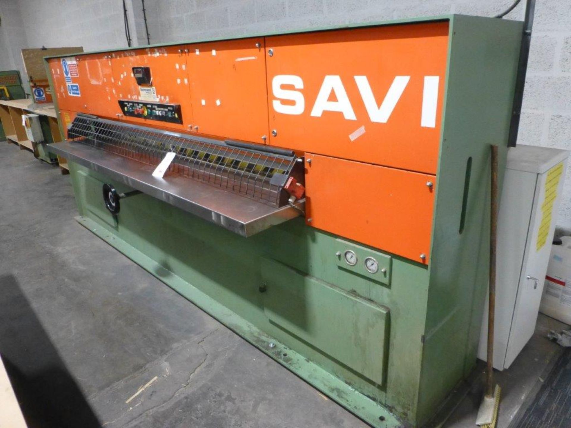 Savi HFK-260 veneer guillotine - Image 2 of 3