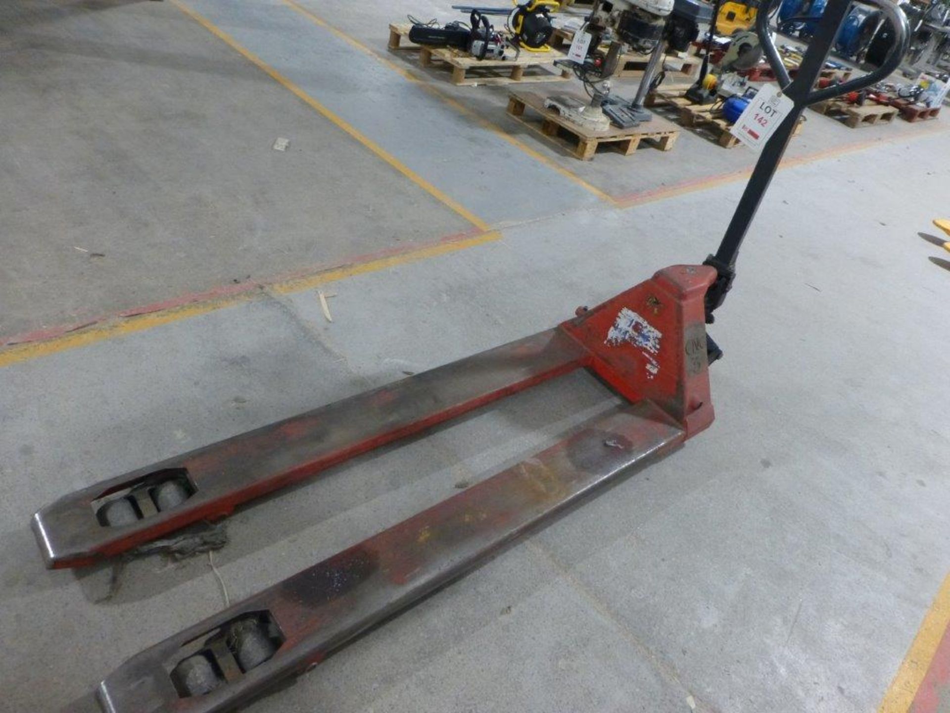 Pallet truck