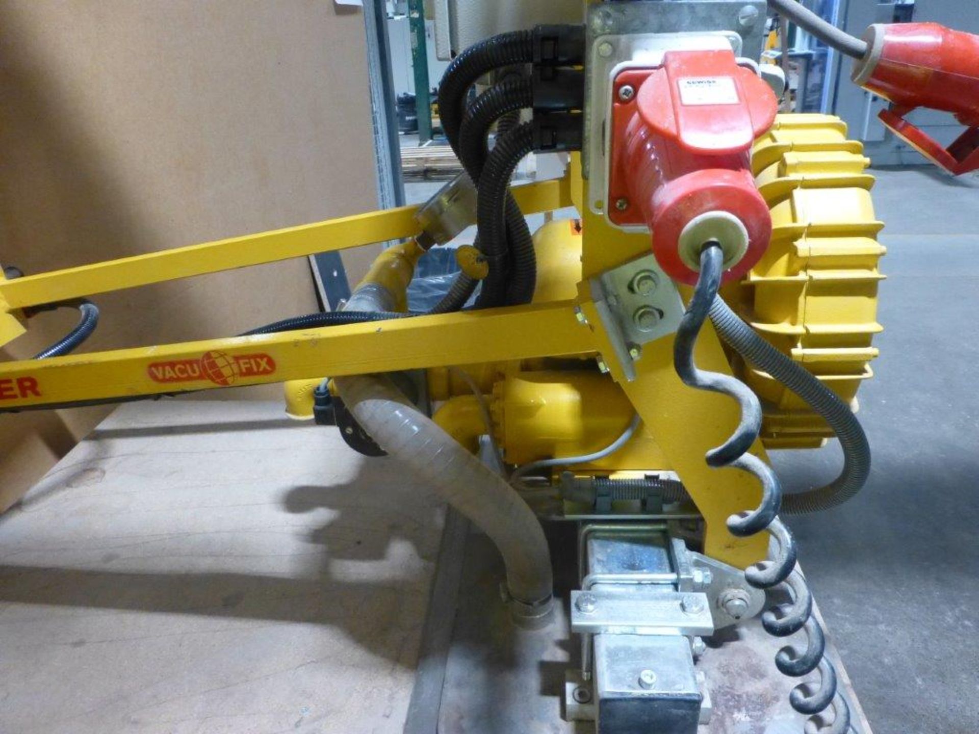 Fezer vacuum lifter - Image 2 of 3