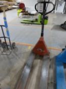 Pallet truck