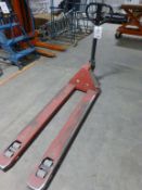 Pallet truck