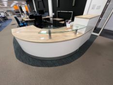 Reception desk