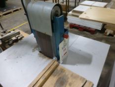 Vertical sander