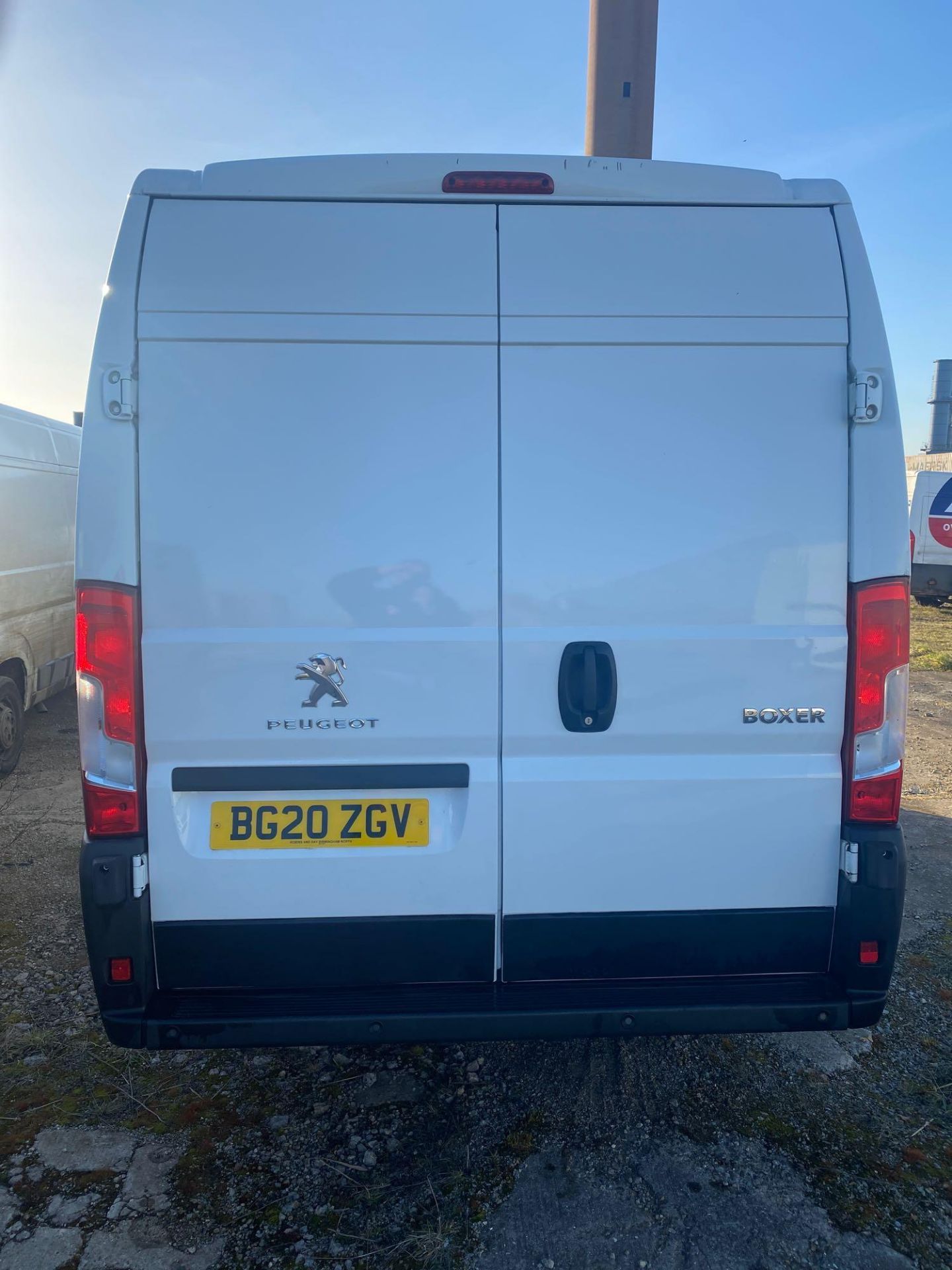 Peugeot Boxer 435 Pro L4 H2 blue Hdi medium roof diesel panel van, 2200cc, Registration No BG20 - Image 4 of 12