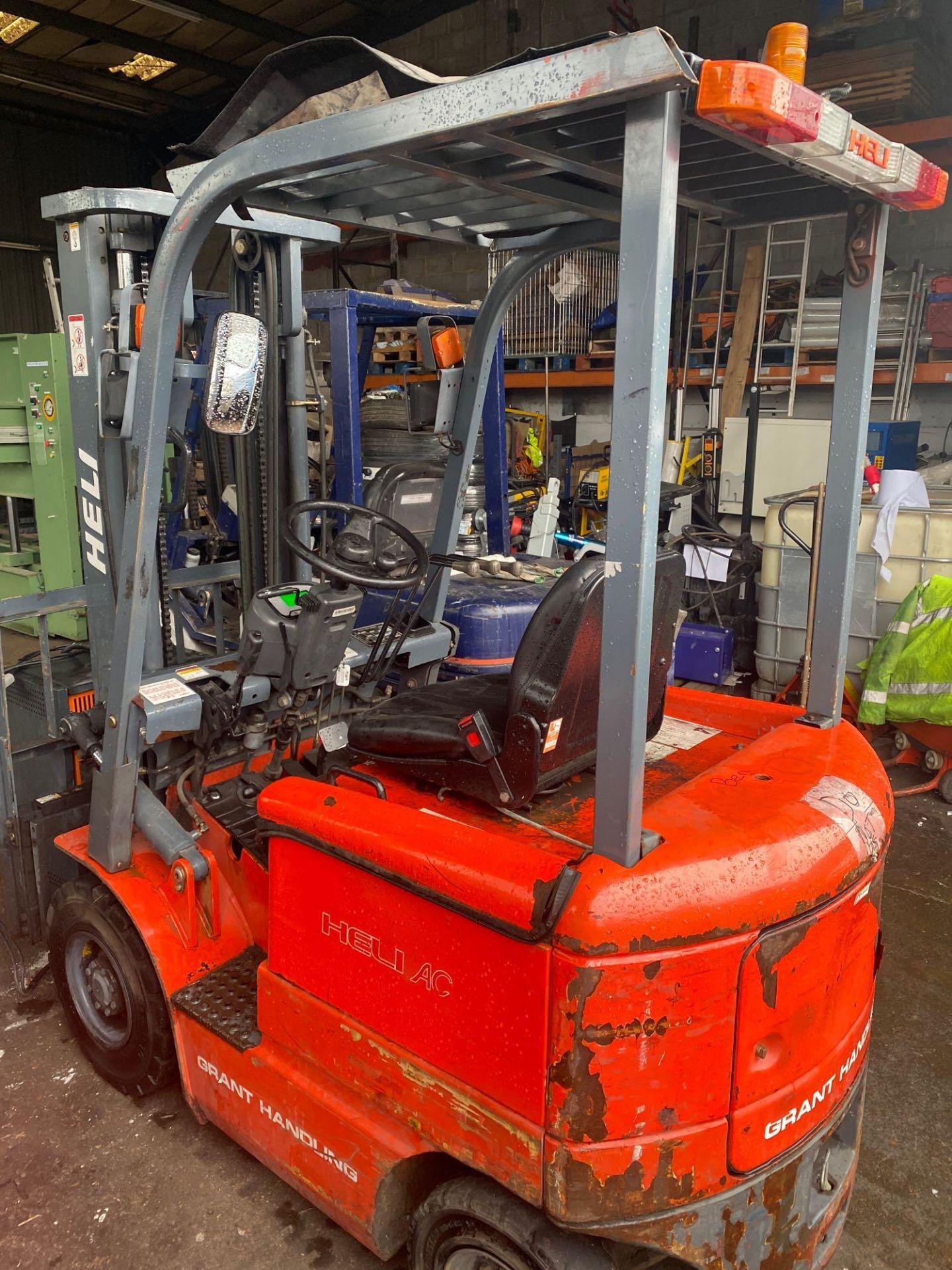 Grant handling Heli AC HFB 1.5 1500kg electric forklift truck and charger, Serial No. 105217, YOM: - Image 5 of 10