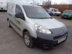 Peugeot Partner 625 S L1 1.6 Hdi car derived van, 74bhp. Registration: RK13 AHG. Recorded mileage: