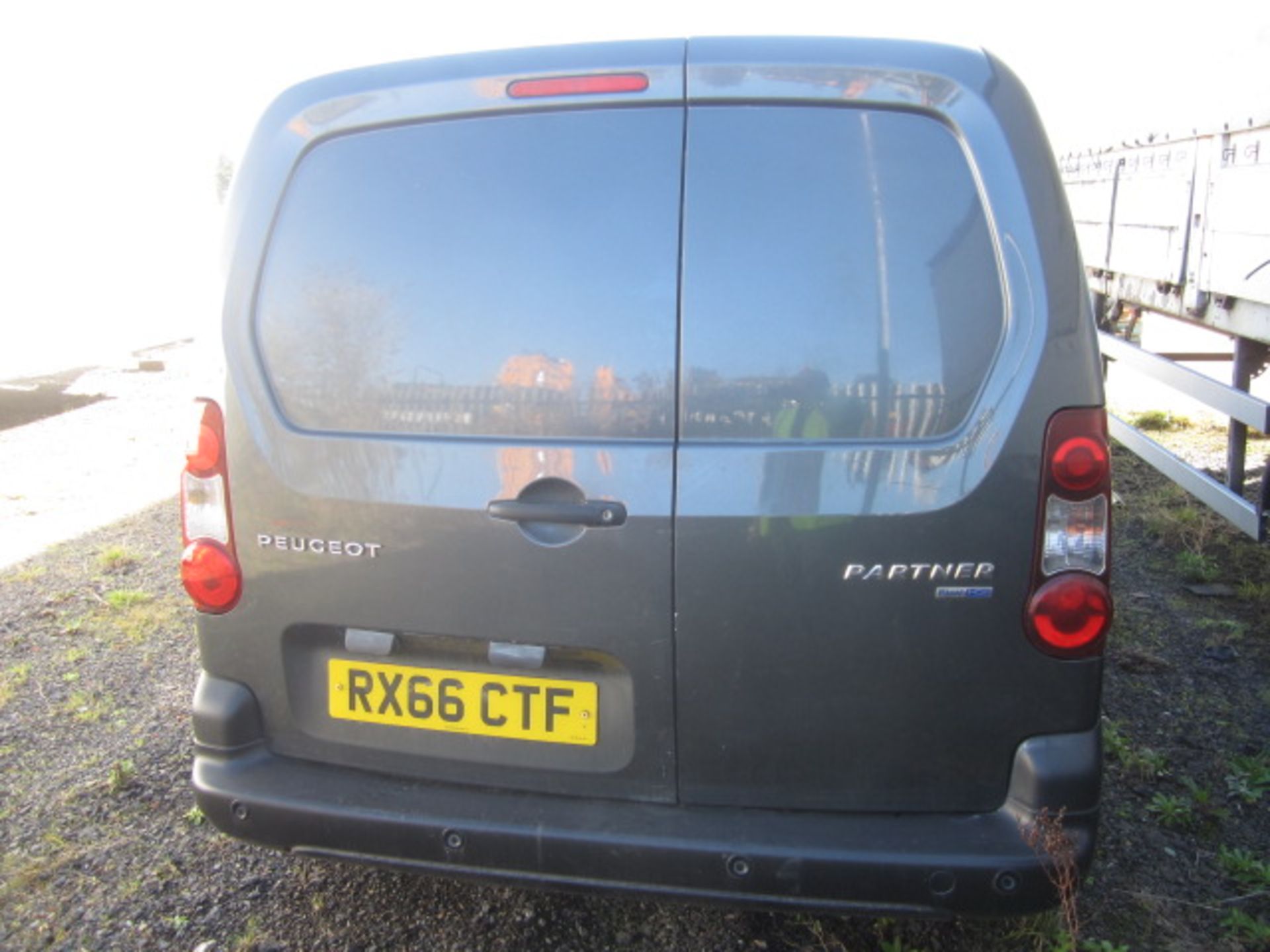 Peugeot Partner Professional L1 Blue 1.6Hdi car derived van, 74bhp. Registration: RX66 CTF. Recorded - Image 4 of 22