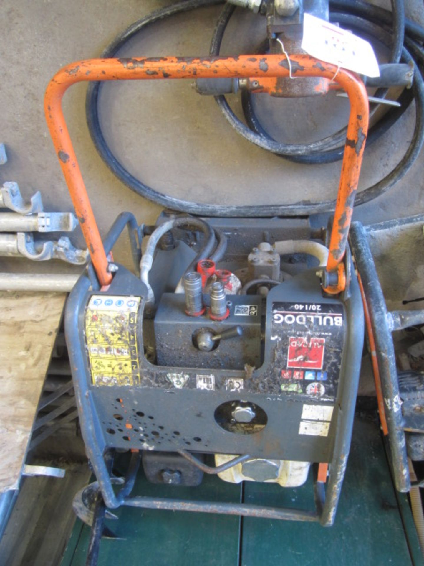 Altrad Belle Bulldog 20/140 hydraulic power pack and breaker - Image 2 of 8