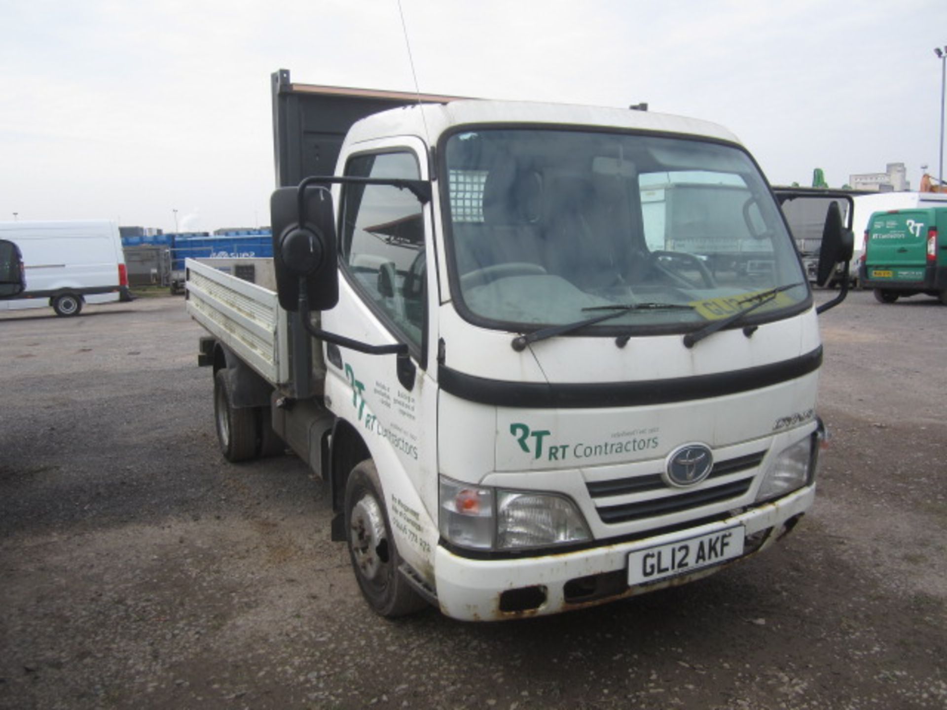 Toyota Dyna 350 D-4D 3.0 Mwb dropside, 143bhp Registration: GL12 AKF Recorded mileage: 63,146 MOT: - Image 4 of 20