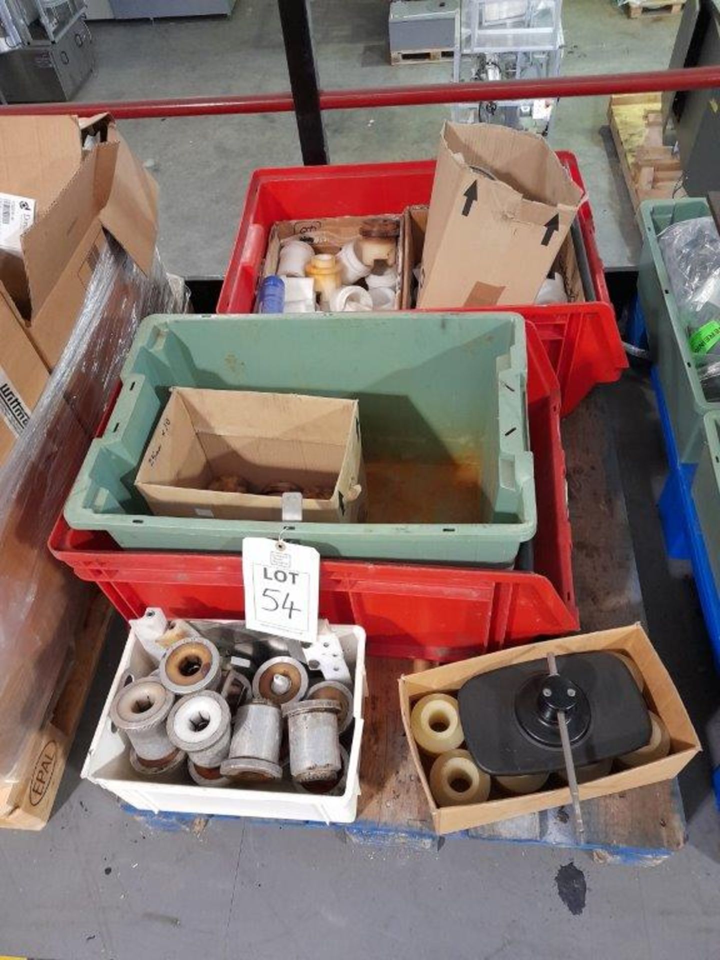 Large quantity of assorted spares on 8 pallets including hydraulic rams, guards, tooling etc - Image 5 of 8