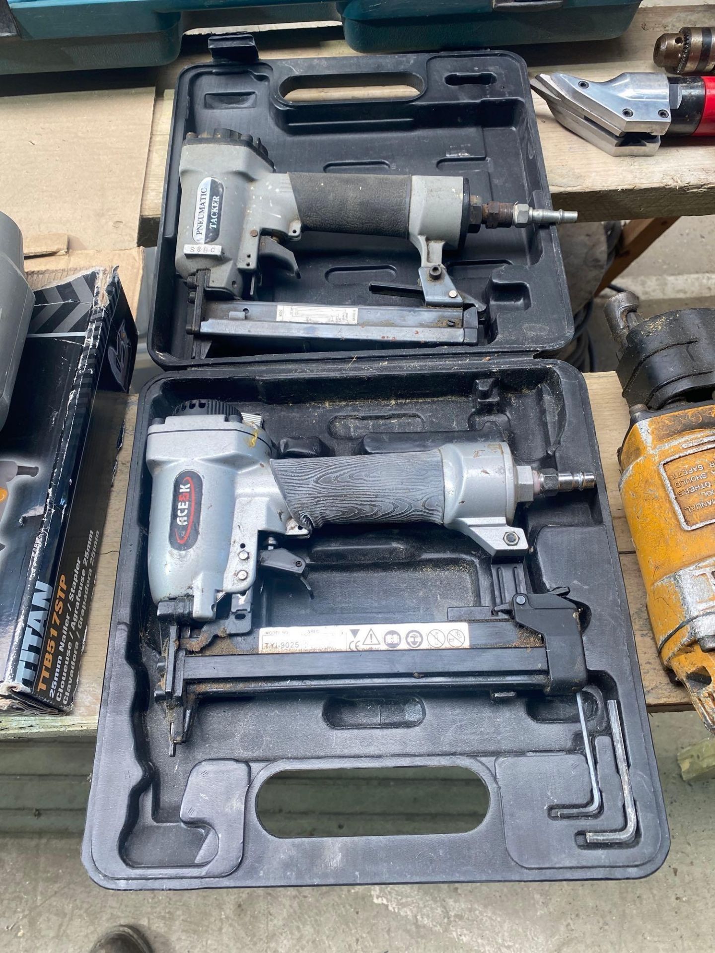 3 pneumatic nail guns 2 pneumatic tackers 1 pneumatic crimper one pneumatic drill and one 240 V - Image 4 of 5
