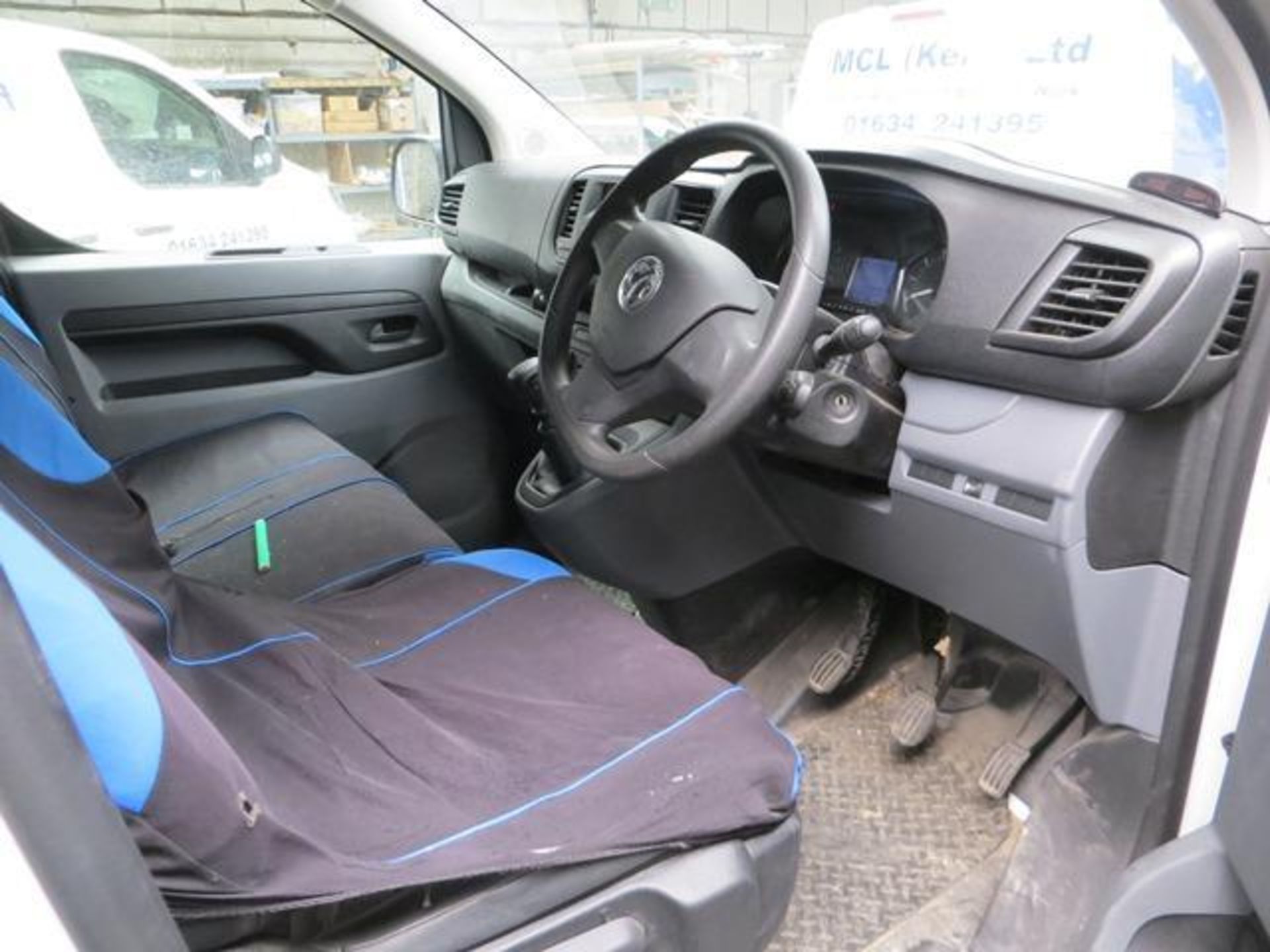 Vauxhall Vivaro 100PS LI 2700 Edition diesel - Image 6 of 8