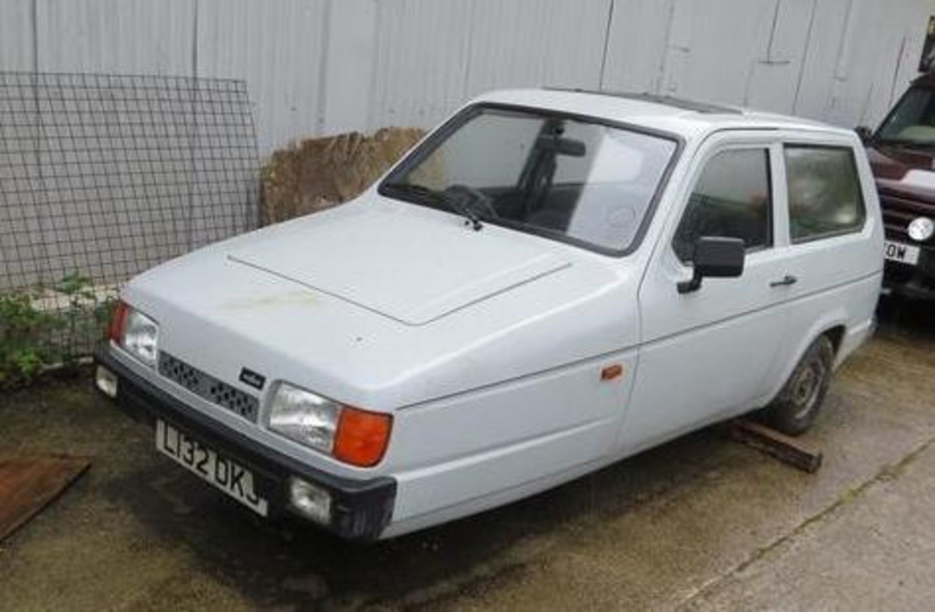 Reliant Robin LX petrol 3-wheel tricycle 848cc