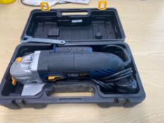 MAC 850 W 115mm angle grinder 240v Complete with carry case