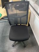 OCEE Design Airo mesh office chair. Please note no arm rests with this lot