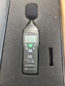 CEM DT-805 mini sound level meter