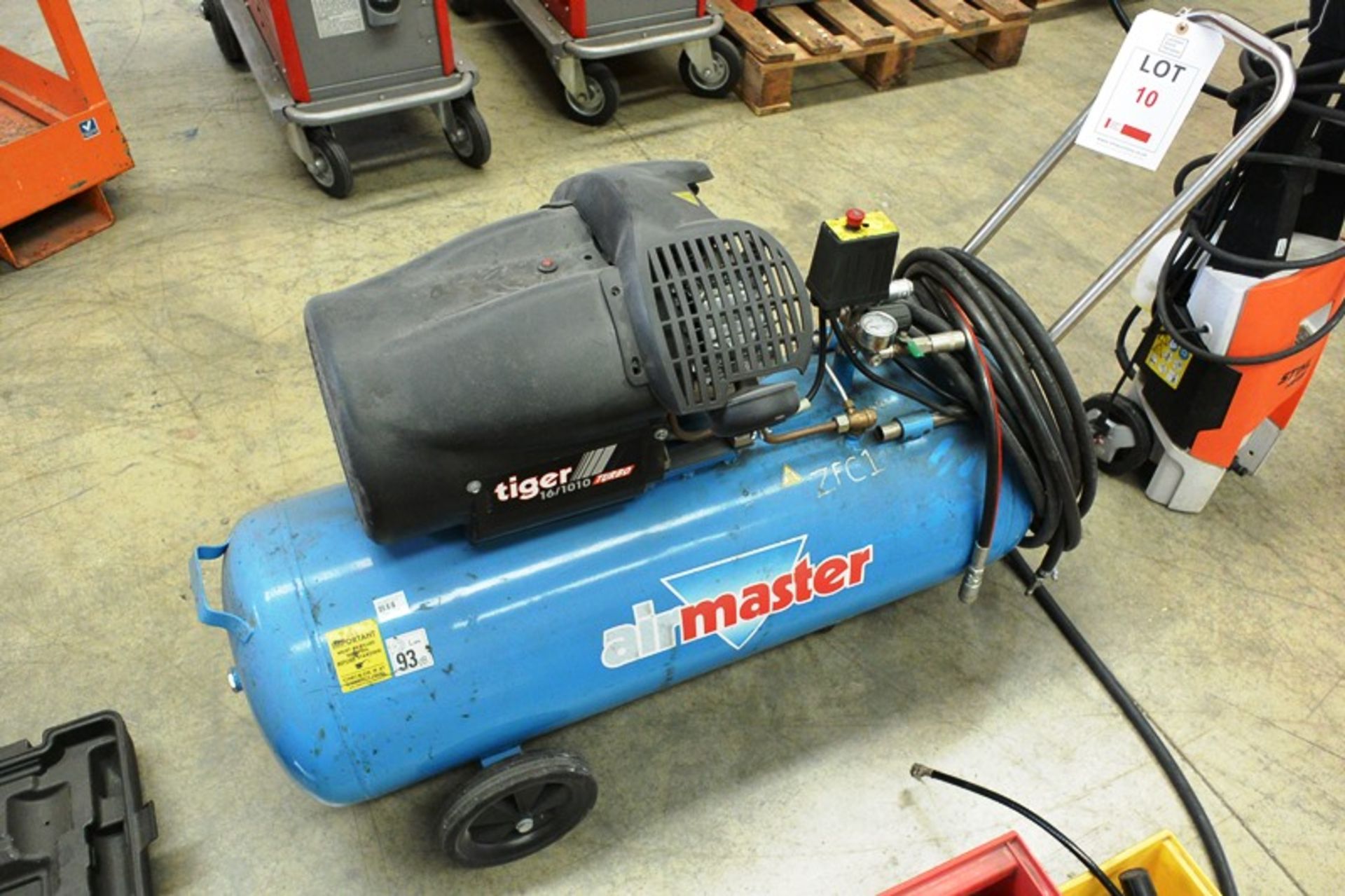 Airmaster Tiger 16/1010 turbo receiver mounted mobile air compressor, 240v