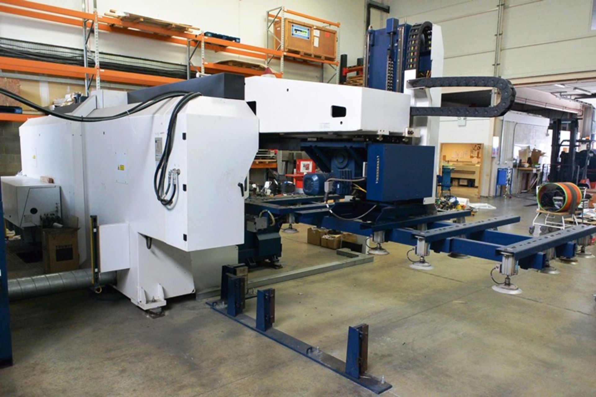 Trumpf Trulaser 2030 laser cutting machine (2010) - Image 8 of 19