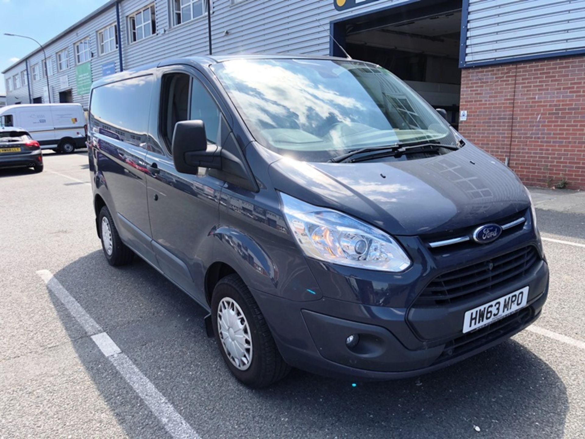 Ford Transit Custom Premier 290 Trend E-Tec van (63, 2014) - Image 2 of 15