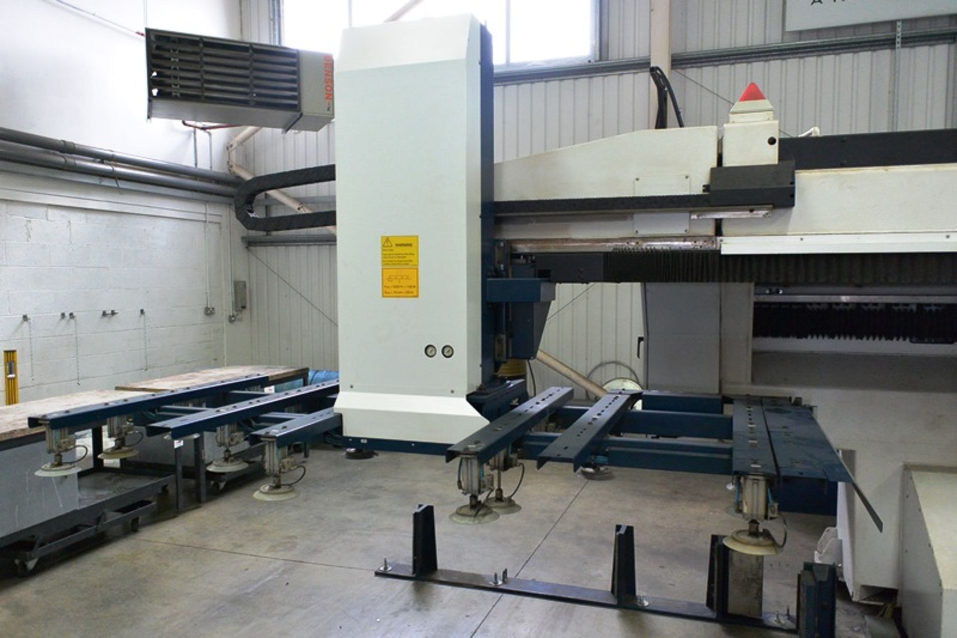 Trumpf Trulaser 2030 laser cutting machine (2010) - Image 5 of 19