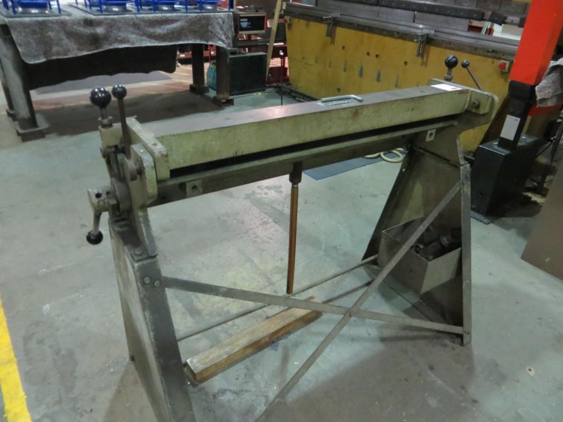 Oliver manual bending 1.5mm thickness 900mm wide - Image 6 of 6