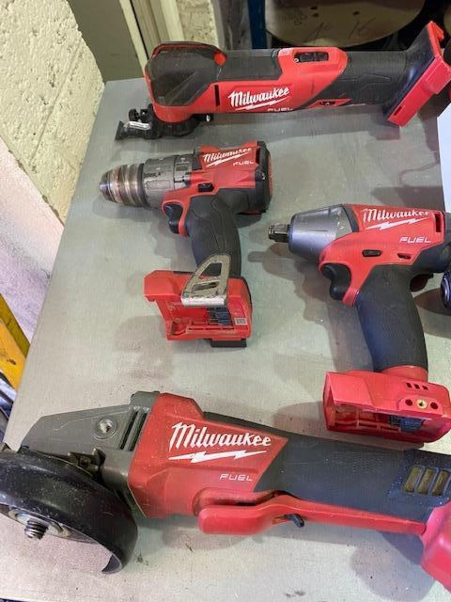 Milwaukee M18 seven piece kit (2021) comprising - Image 4 of 6