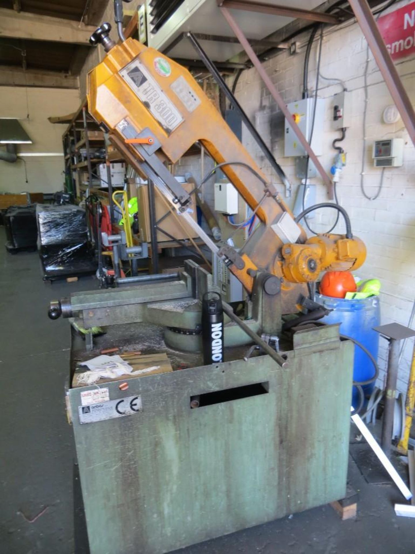 Alligator TR300M band saw / donkey saw Serial No. 316661 c/w two free standing roller feeders - Image 5 of 7