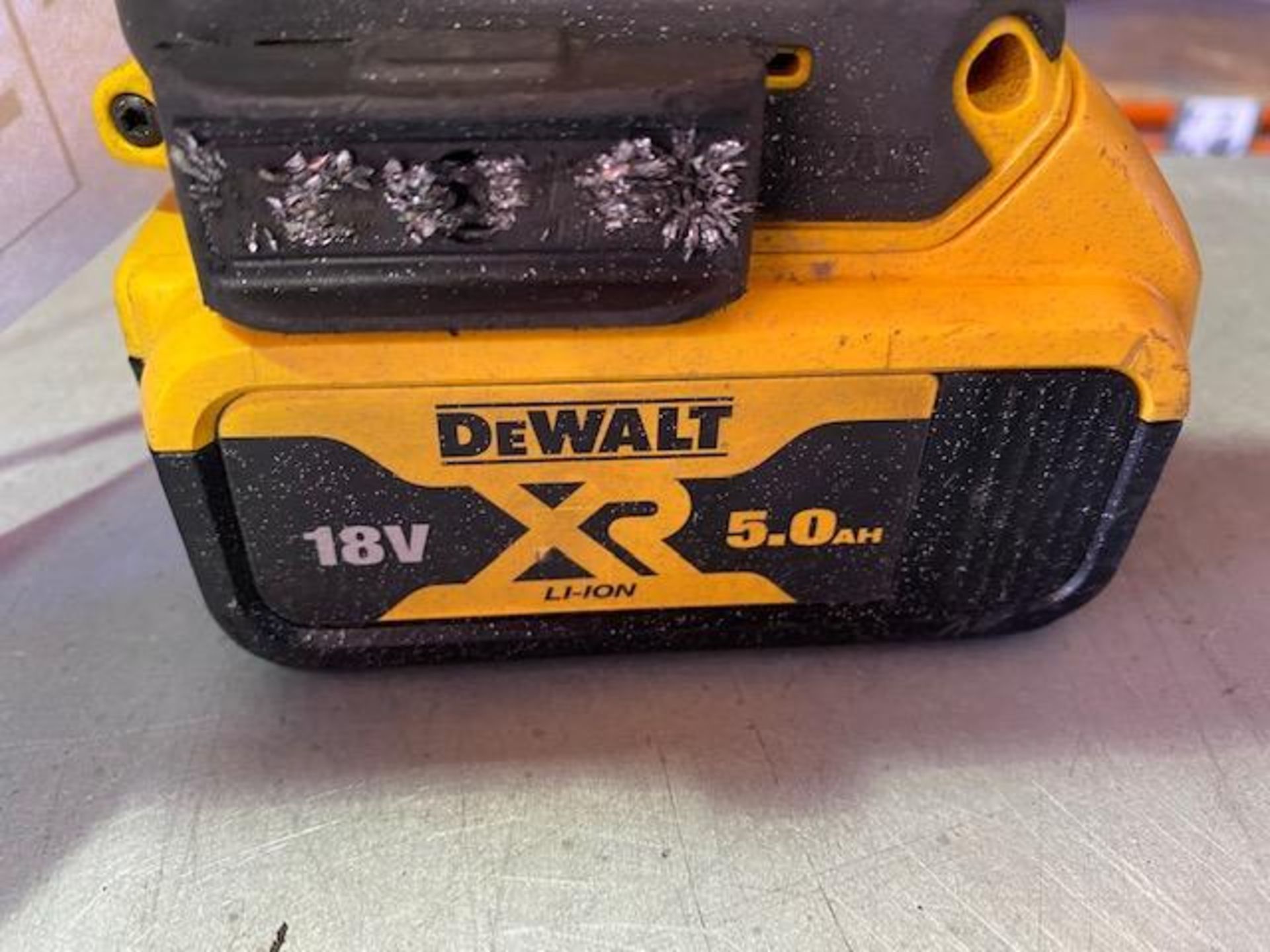 Dewalt DCD996 cordless hammer drill - Image 3 of 5