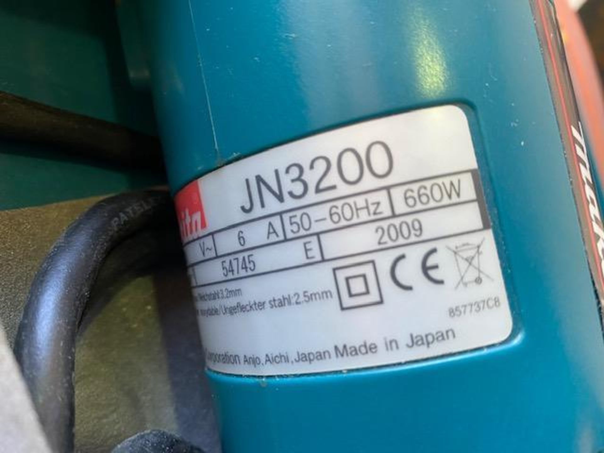 Makita JN3200 metal nibler 110v - Image 2 of 4