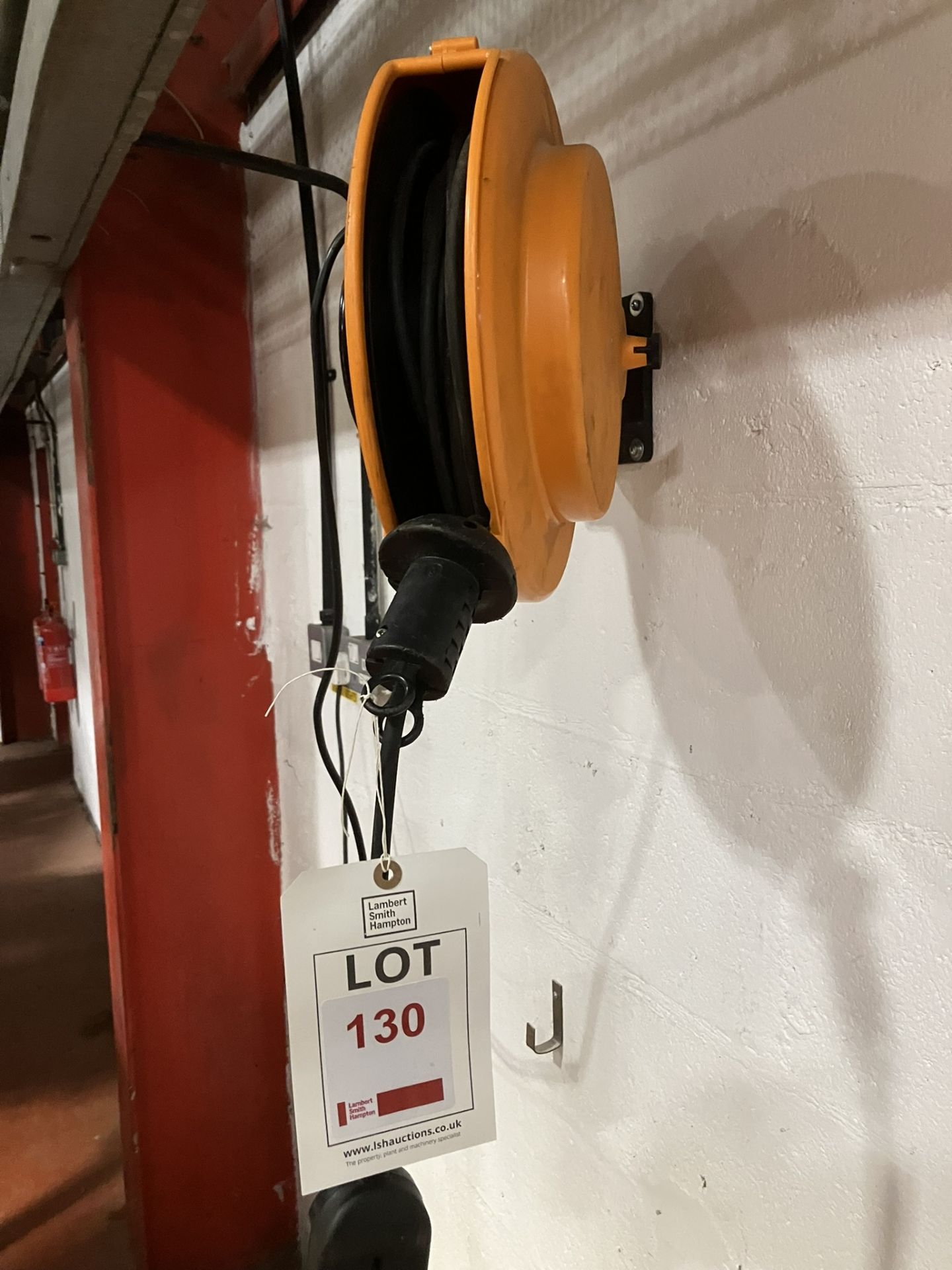 Wall mounted 240v Marcaddy extension lead