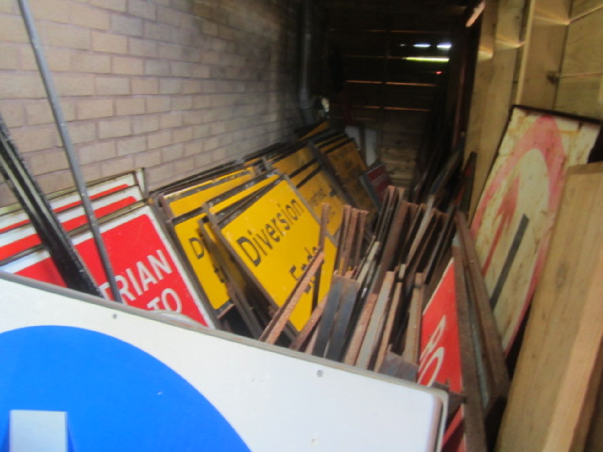 Large quantity of assorted road signs and sign frames, as lotted - Image 2 of 5