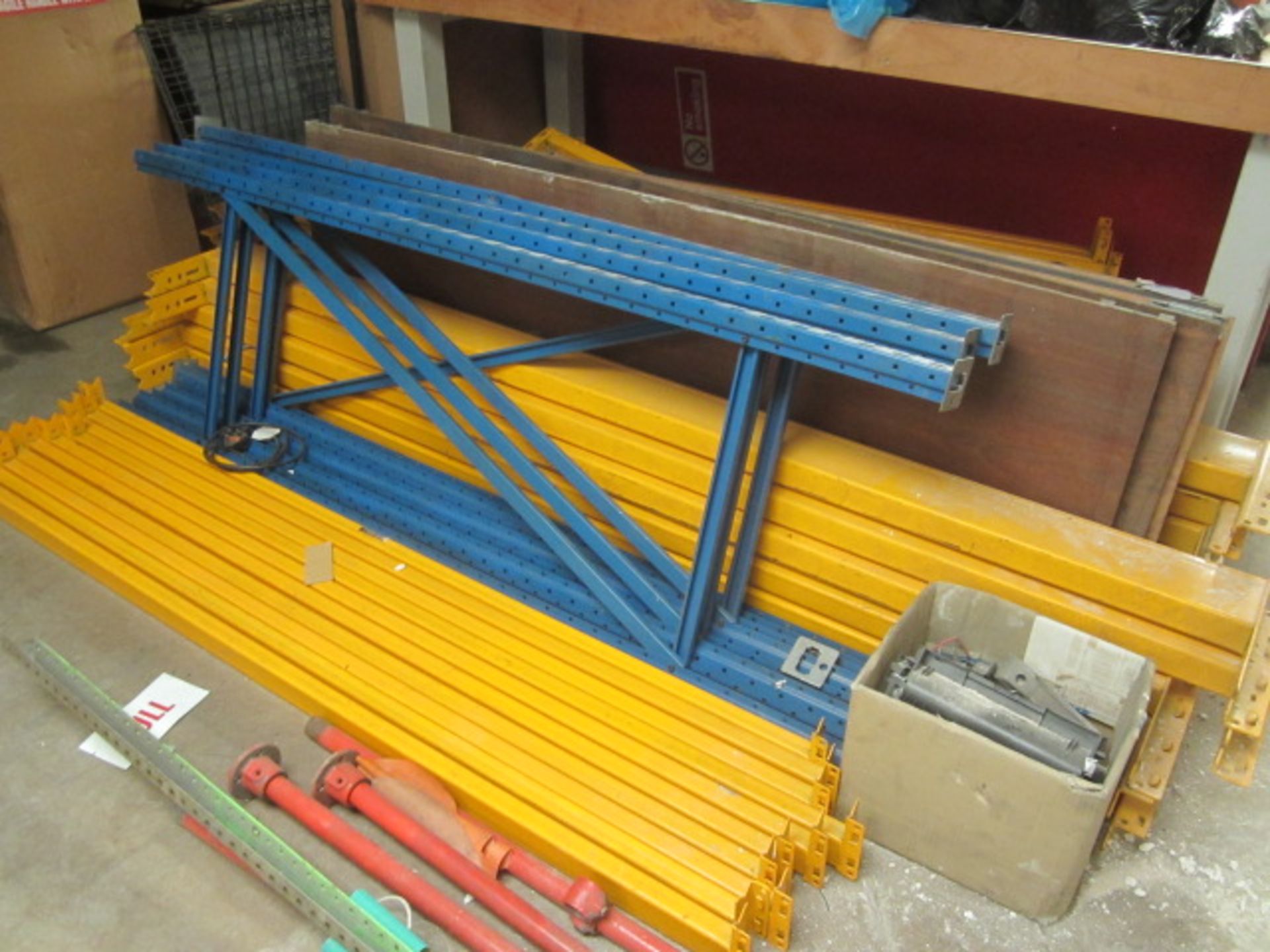 Assorted boltless racking comprising of: 3 x 2750mm end sections 4 x 1800mm end sections 16 x 2250mm - Image 4 of 7