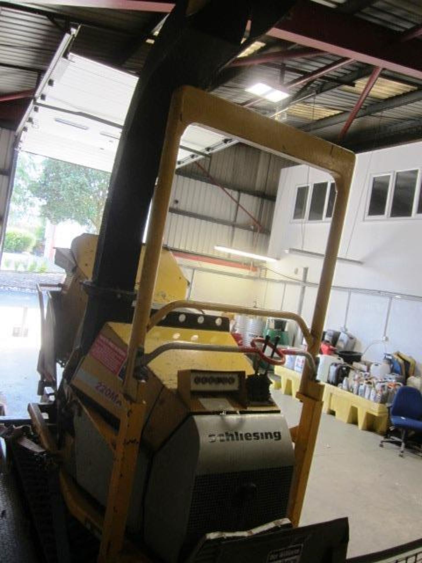 Schliesing 220MX rubber tracked chipper, serial number 7416 RAUPE, 25.7kw, 210bar (2003) - Image 4 of 12