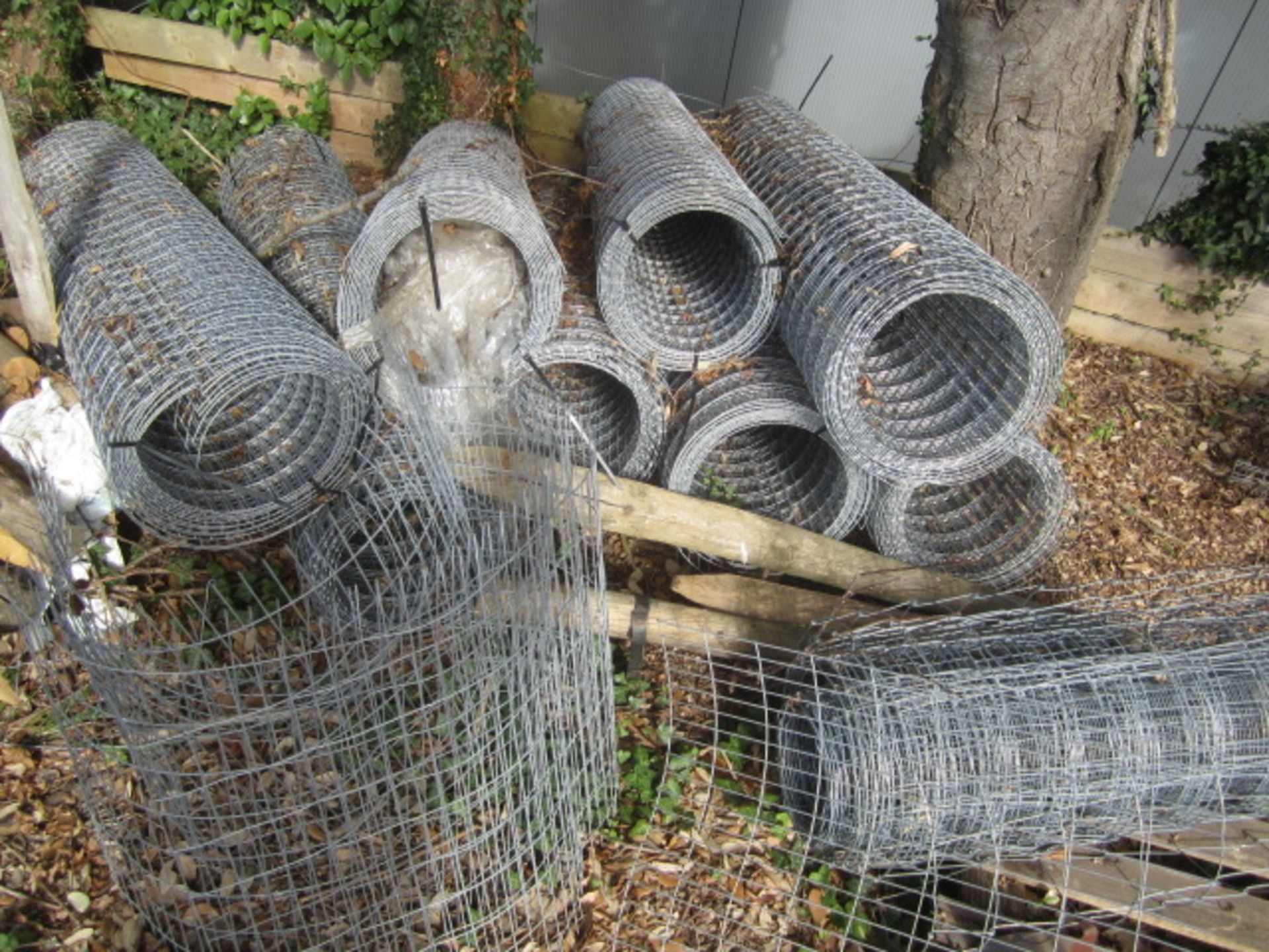 Ten rolls approx.. full and part galvanised wire tree truck protector, height: 1.8m - Image 2 of 4