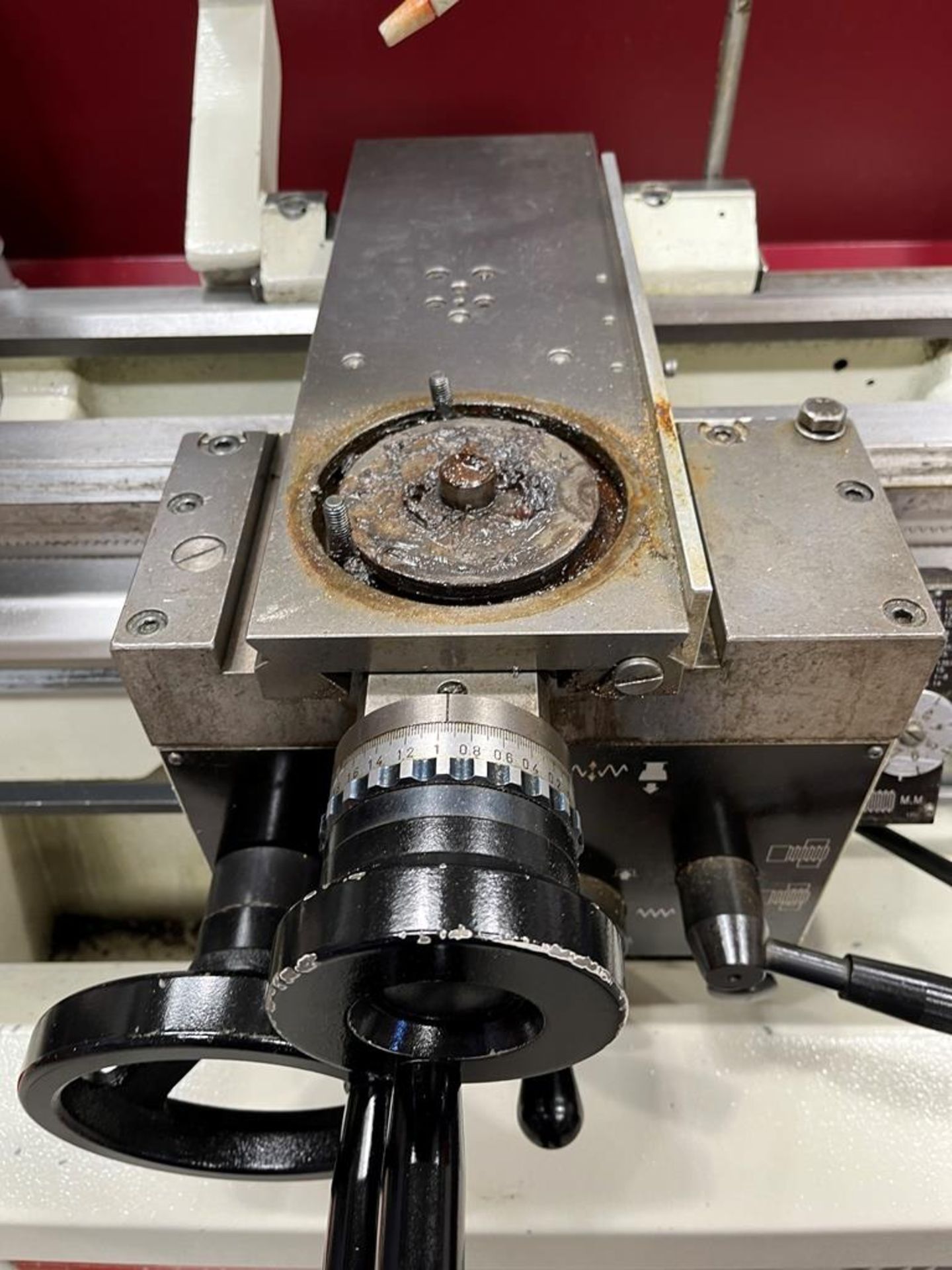 Harrison M300 Centre Lathe (missing cross slide), Serial No 304646, Year of Manufacture 2011 - Image 4 of 6